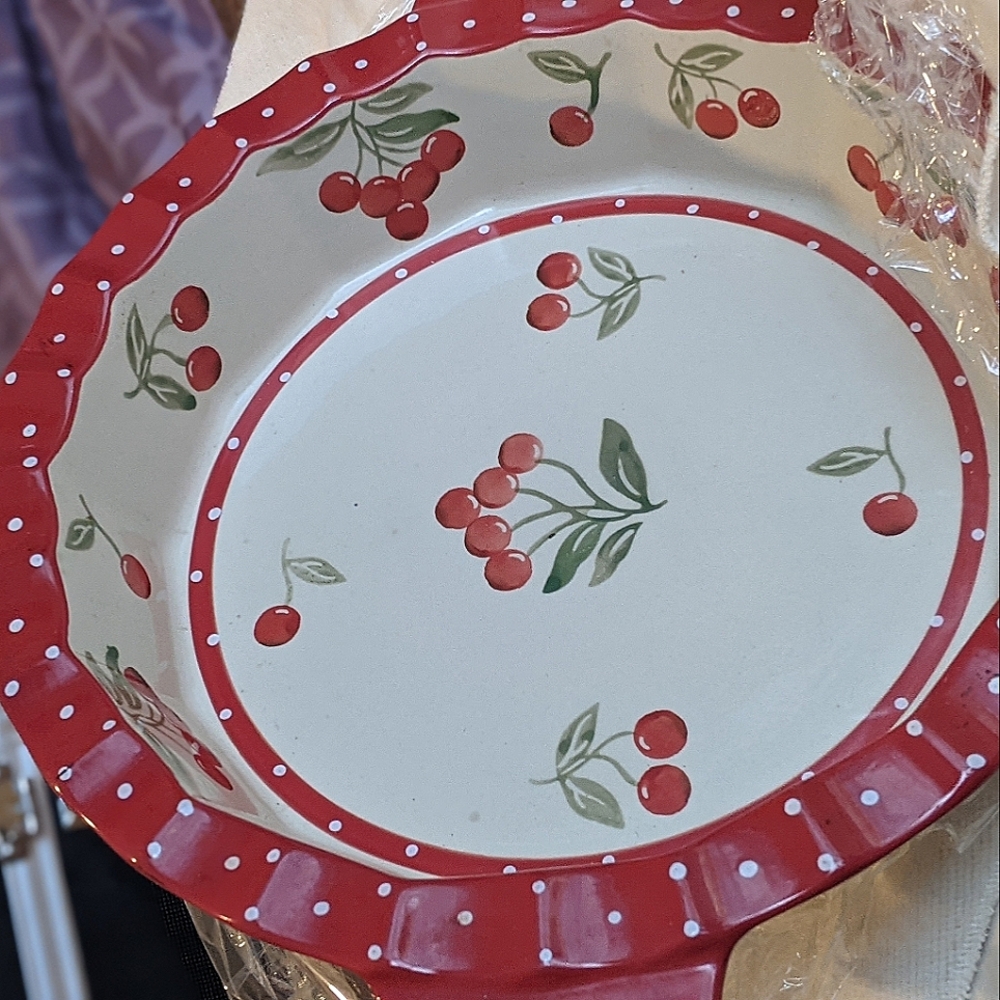 Temptations "Cherry Jubilee" Presentable Ovenware" Pie Dish and Server.